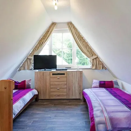 Nachtigall, Feriehus *